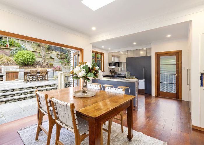  at 27 Crofton Road, Ngaio, Wellington