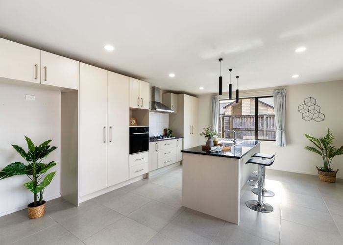  at 6 Sutherland Court, Flagstaff, Hamilton