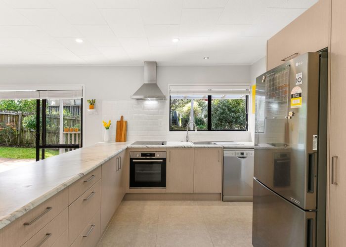  at 1/11 Kupari Place, Totara Vale, North Shore City, Auckland