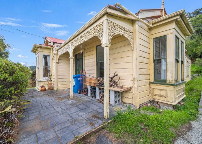  at 49 Kauri Street, Ravensbourne, Dunedin