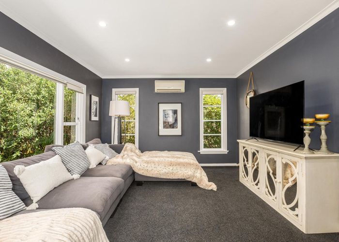  at 17 Kiriwai Road, Paremata, Porirua
