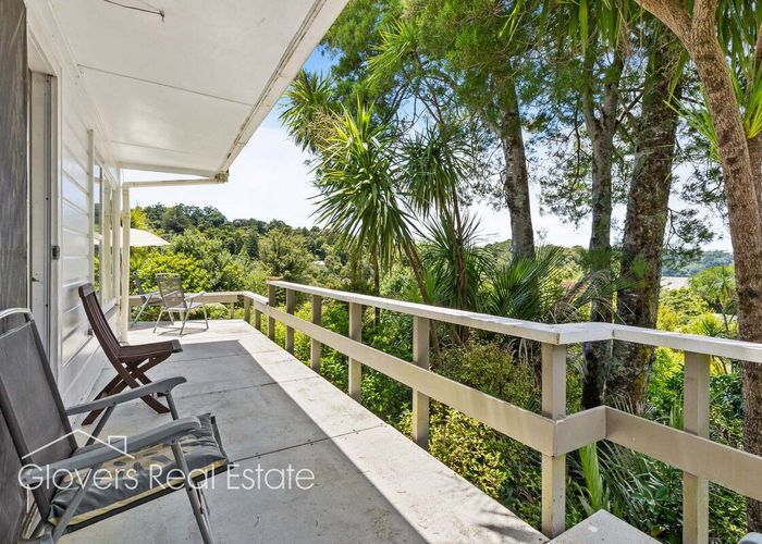  at 140 Victory Road, Laingholm, Auckland