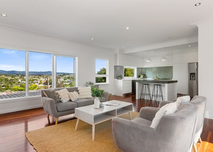  at 70 Darraghs Road, Brookfield, Tauranga