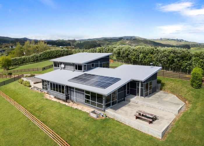  at 33 Oram Drive, Turitea, Palmerston North