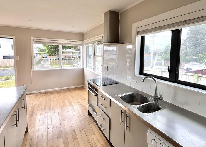  at Mangere East, Manukau City, Auckland