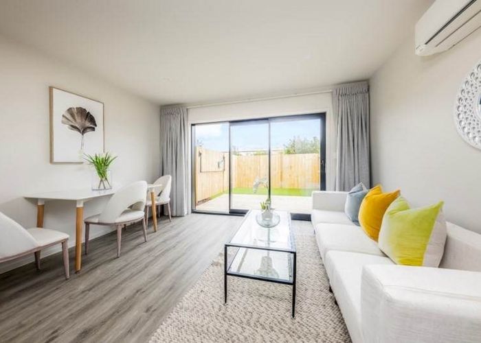  at 18/137 Hall Avenue, Mangere, Manukau City, Auckland