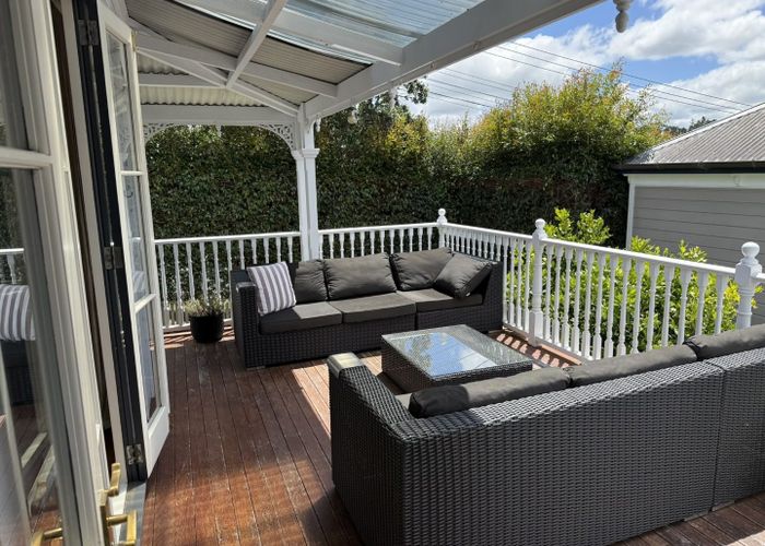  at 4/2 Georgia Terrace, Albany, North Shore City, Auckland