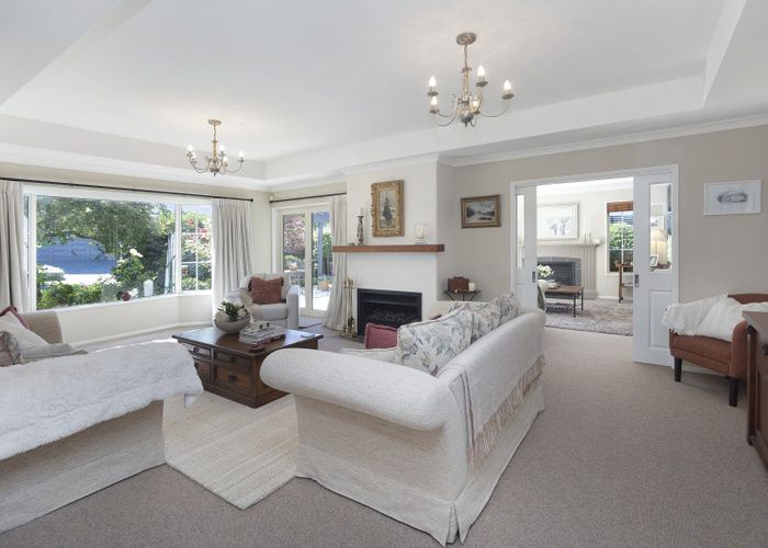  at 10 Willowview Drive, Redwood, Christchurch