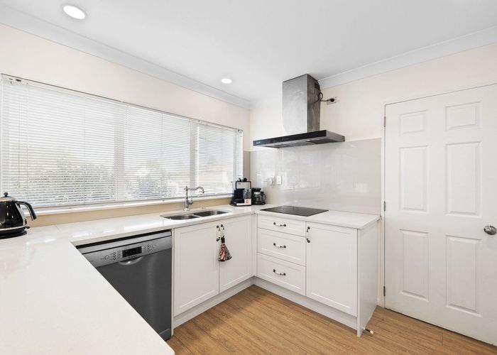  at 1/15 Penruddocke Road, Half Moon Bay, Manukau City, Auckland