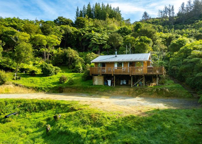  at 399 Mahau Road, Picton