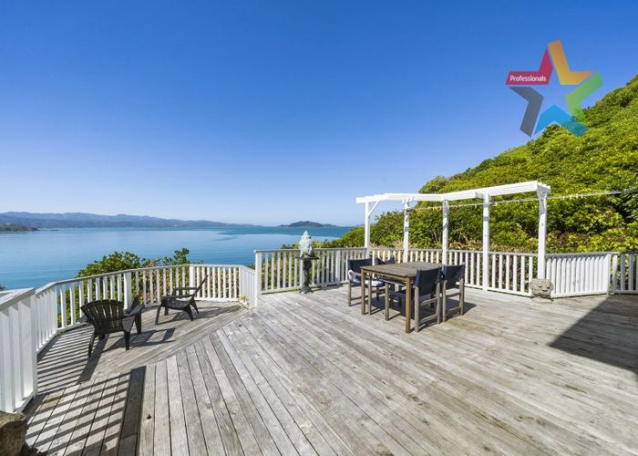  at 579 Hutt Road, Horokiwi, Wellington