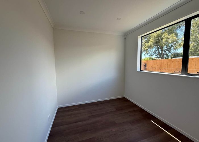  at 28B Pinedale Place, Henderson, Waitakere City, Auckland