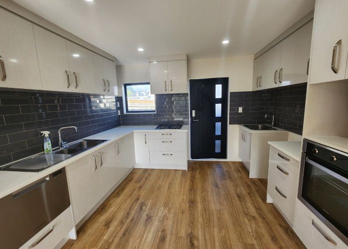  at 51a  Astley Avenue, New Lynn, Waitakere City, Auckland