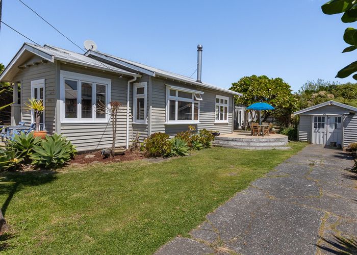  at 20 Rauparaha Street, Waikanae Beach, Waikanae