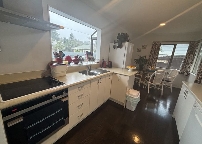  at 27 Loughanure Place, Massey, Waitakere City, Auckland