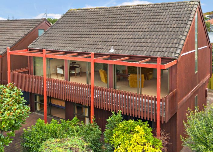  at 2/55 Patteson Avenue, Mission Bay, Auckland