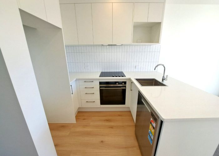  at 71 Ngae Place, Mangere East, Manukau City, Auckland