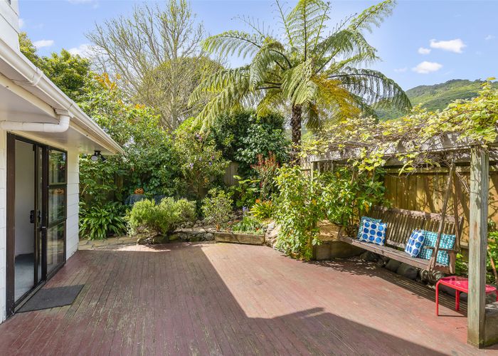 Free property data for 50 Winara Avenue, Waikanae homes.co.nz