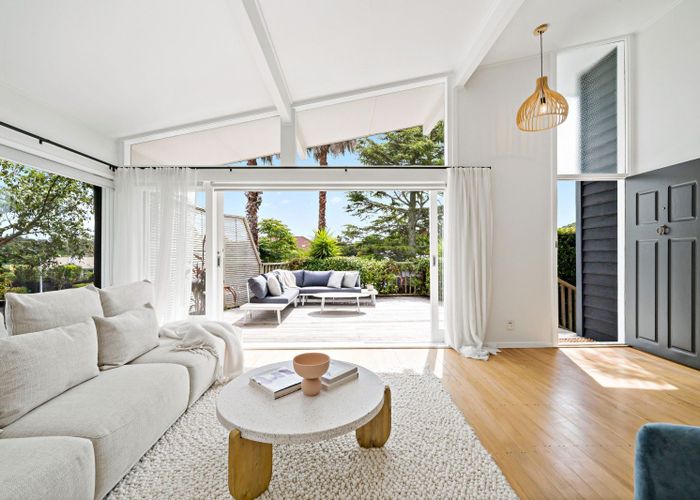  at 93 Gowing Drive, Meadowbank, Auckland