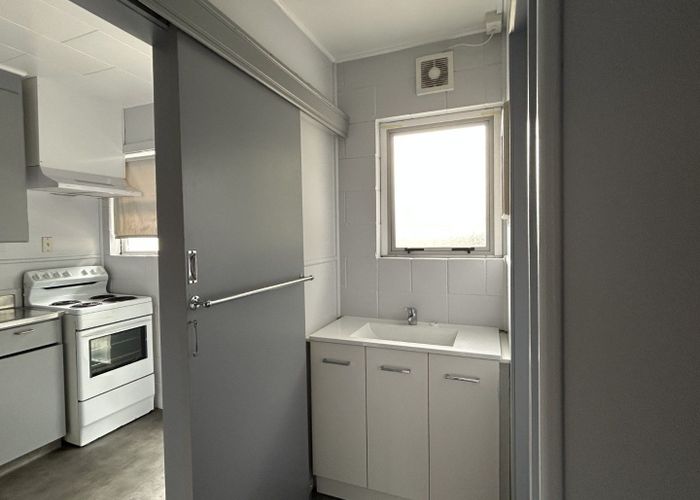  at 1/38 Wellington Street, Hamilton East, Hamilton