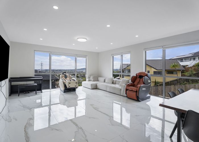  at 30 Lowburn Place, Clover Park, Manukau City, Auckland