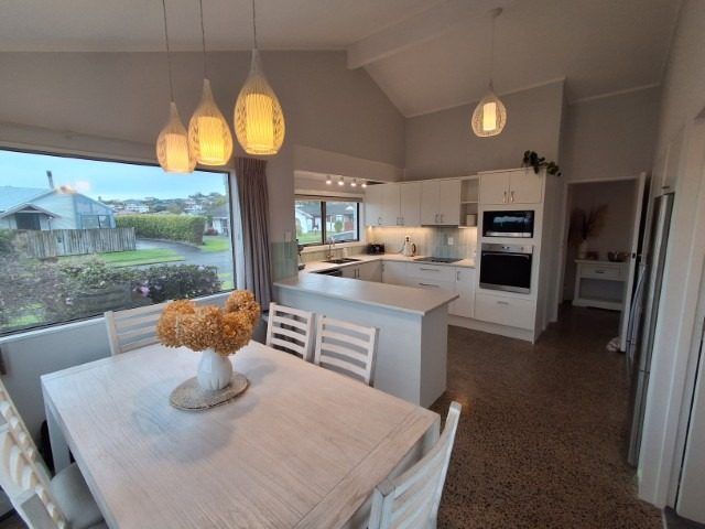 at 17 Endeavour Avenue, Welcome Bay, Tauranga, Bay Of Plenty