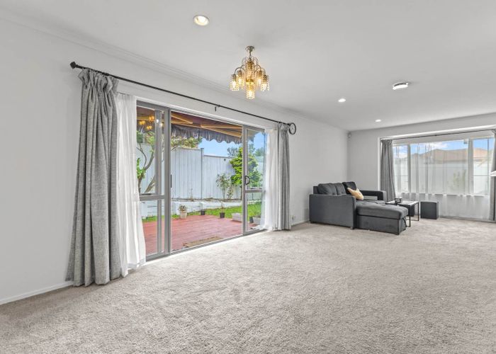  at 10 Ironstone Place, Randwick Park, Manukau City, Auckland