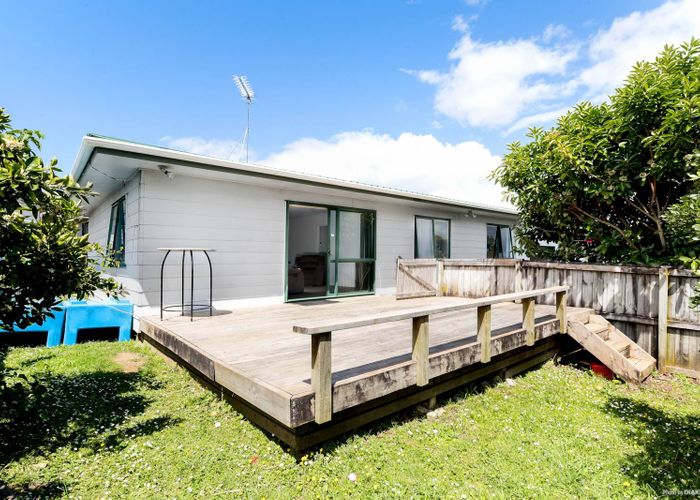  at 8 Melleray Place, Randwick Park, Auckland