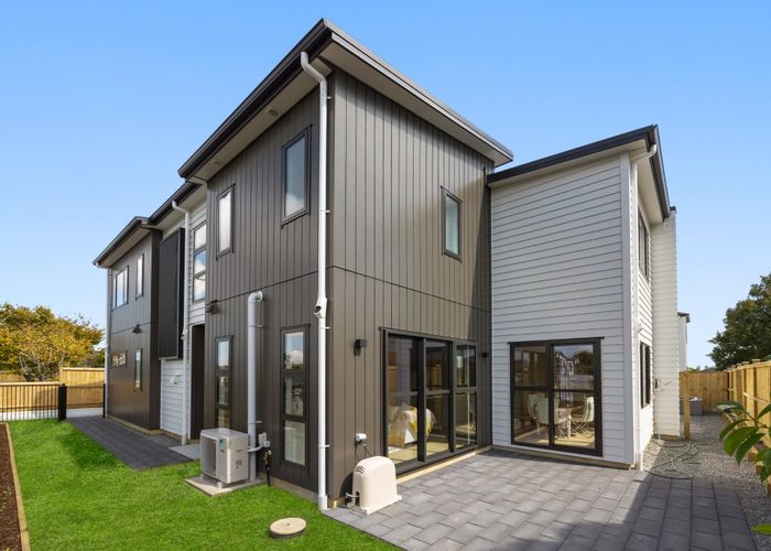  at 60A Hutchinsons Road, Bucklands Beach, Manukau City, Auckland