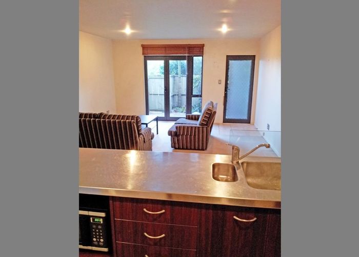  at 25/3 Burton Street, Grafton, Auckland