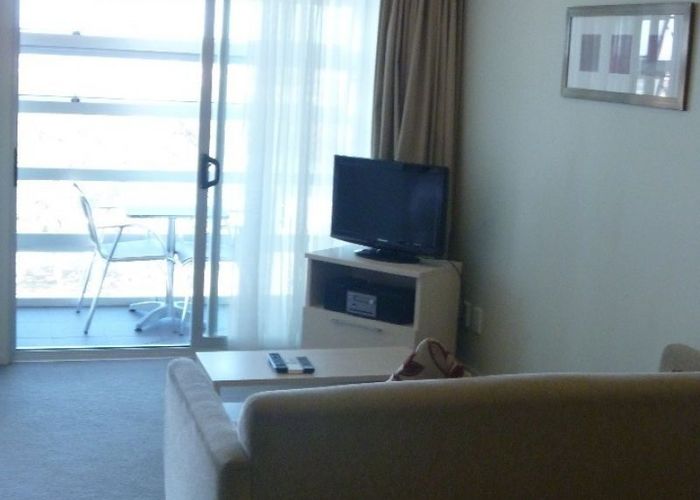  at 910/17 Amersham Way, Manukau, Manukau City, Auckland