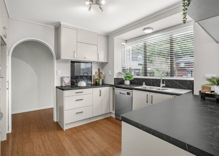  at 11 Pioneer Grove, Silverstream, Upper Hutt, Wellington