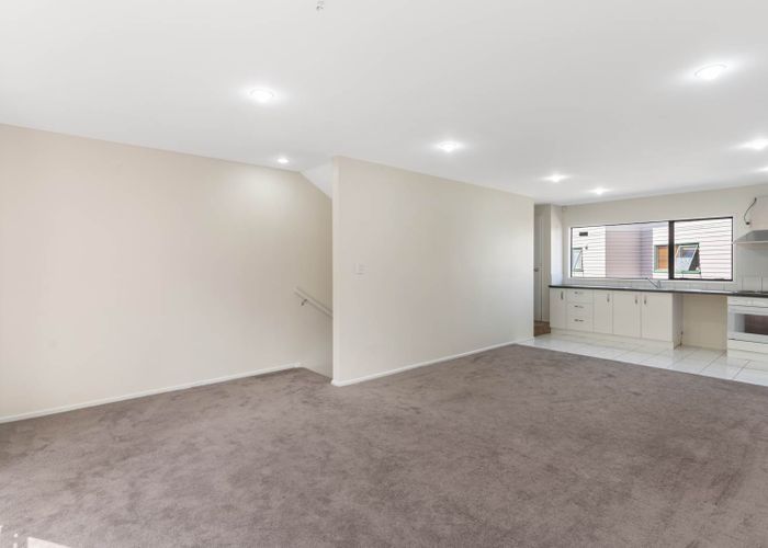  at 10/1 Briar Way, New Lynn, Auckland