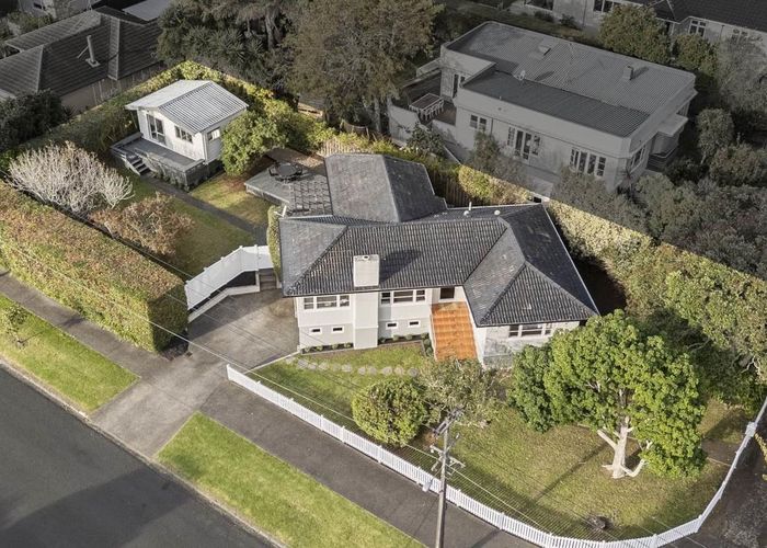  at 2 Colchester Avenue, Glendowie, Auckland