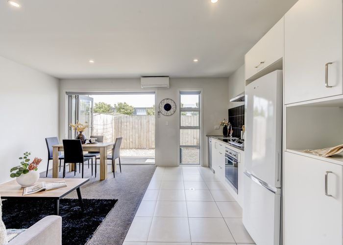  at 14 Portland Lane, Chartwell, Hamilton
