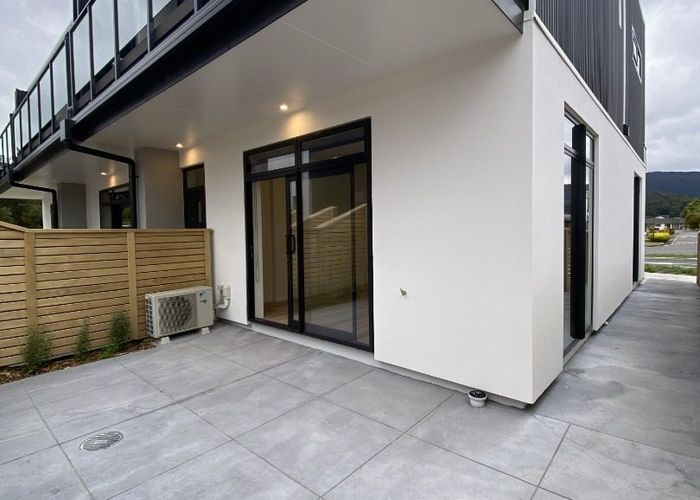  at 1a/21 The Strand, Wainuiomata, Lower Hutt, Wellington