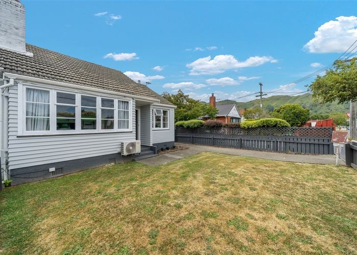  at 4 Treadwell Street, Naenae, Lower Hutt