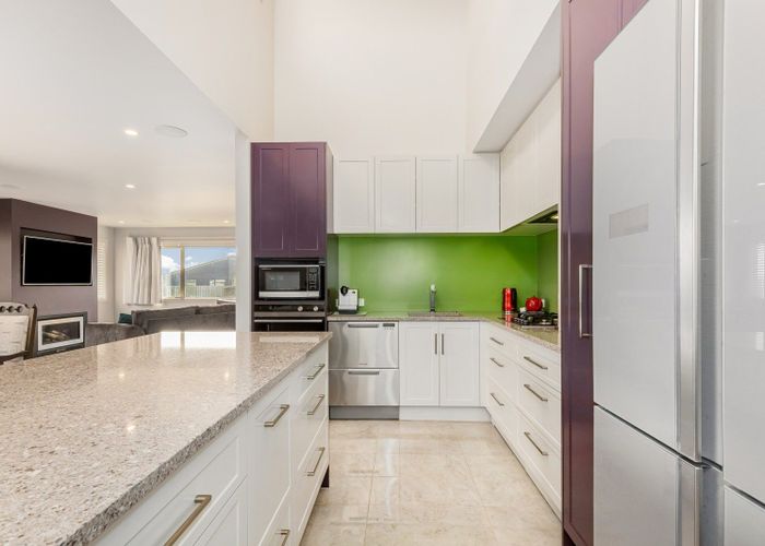  at 60 Cedarwood Street, Woodridge, Wellington