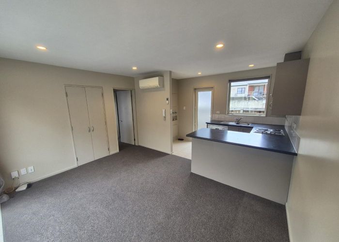  at 2/296 Bealey Avenue, City Centre, Christchurch City, Canterbury