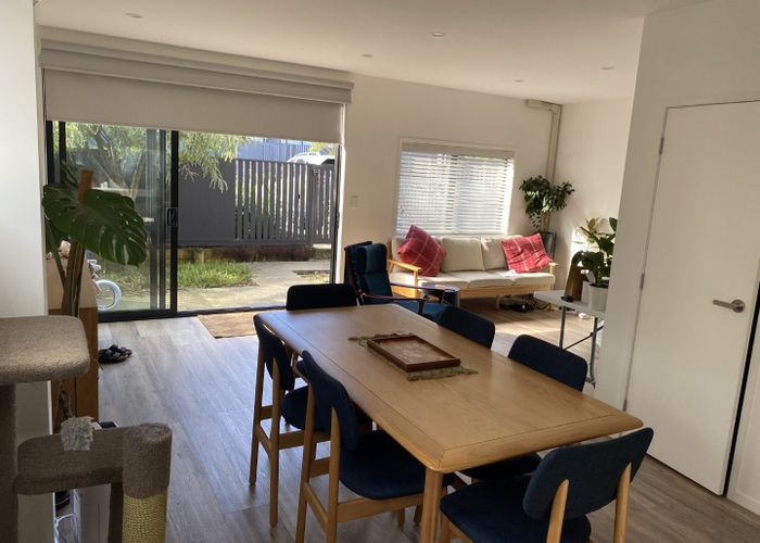  at 15 Kotuitui Street, Manukau, Auckland