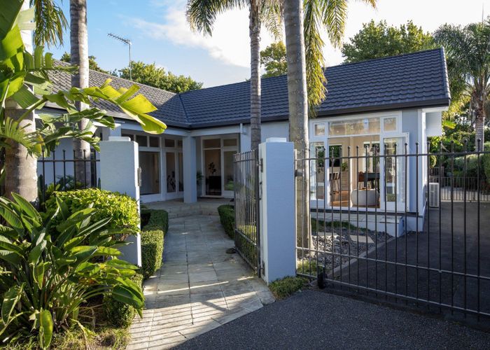 at 699 River Road, Chartwell, Hamilton