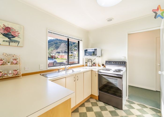  at 1/48 Tawhai Street, Stokes Valley, Lower Hutt