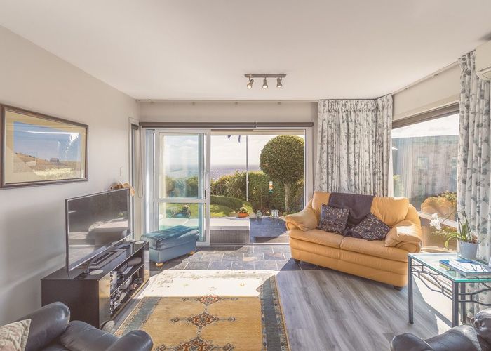  at 37 Longhurst Terrace, Cashmere, Christchurch City, Canterbury