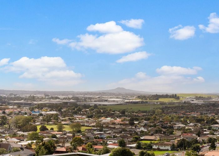  at 13 Bartells Drive, Goodwood Heights, Manukau City, Auckland