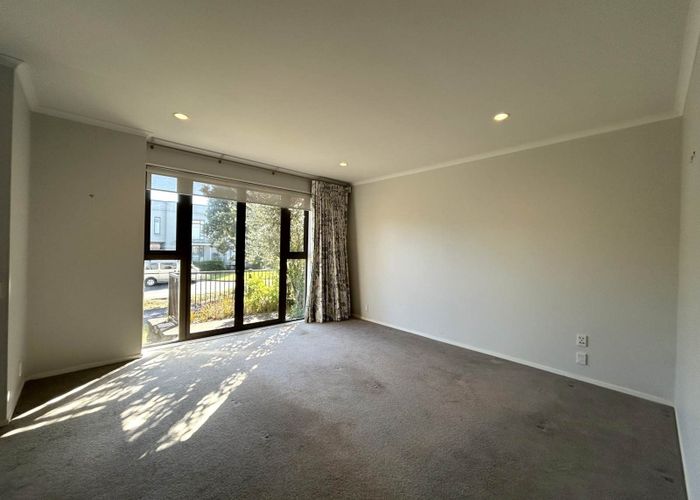  at 104 Stonefields Avenue, Stonefields, Auckland City, Auckland