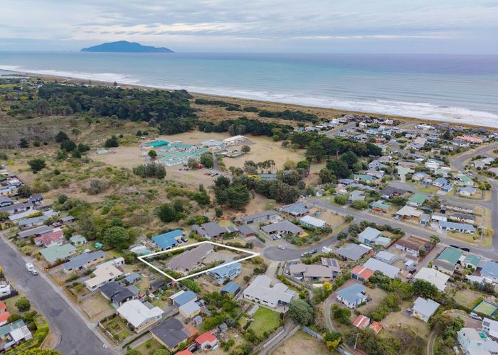  at 11 Byron Brown Place, Otaki Beach, Kapiti Coast, Wellington