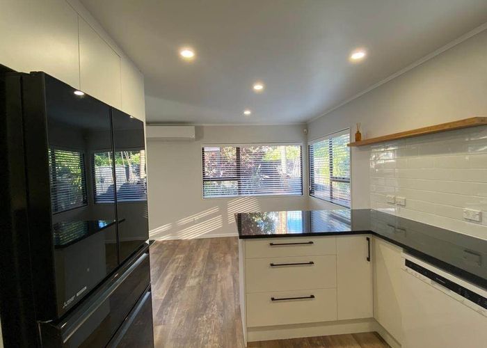  at 2/23 Roys Road, Weymouth, Manukau City, Auckland
