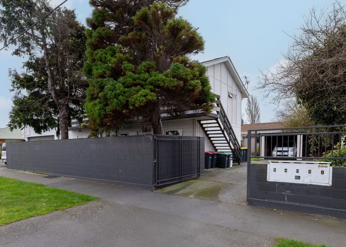  at 81 Fairfield Avenue, Addington, Christchurch City, Canterbury