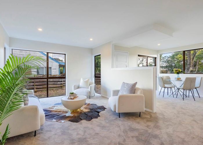  at 9 Luanda Drive, Ranui, Auckland
