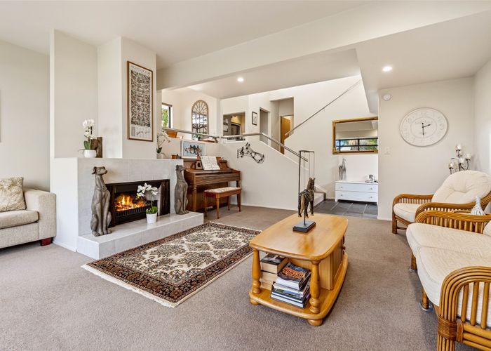  at 4 Rebecca Rise, Hillsborough, Auckland